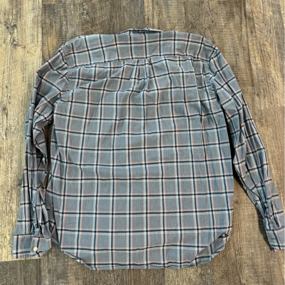 Old navy button up flannel - Picture 3 of 3